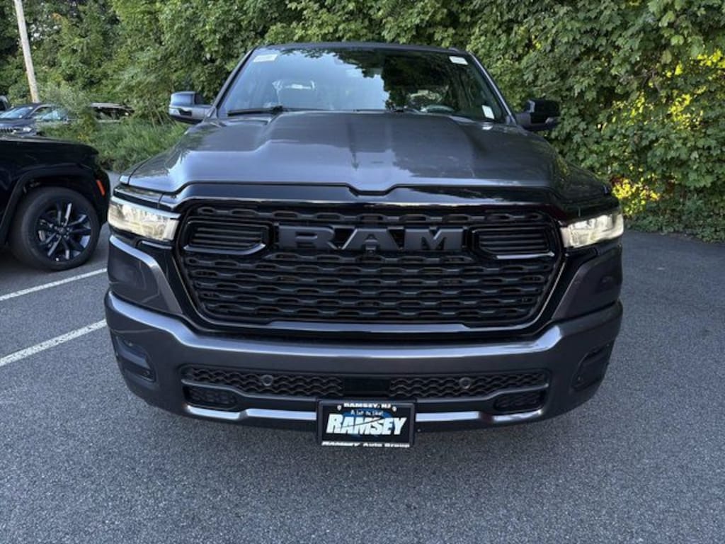 New 2027 Ram 1500 BIG HORN CREW CAB 4X4 5'7 BOX Pickup