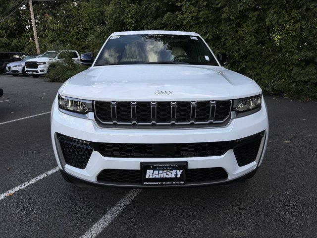 New 2027 Jeep Grand Cherokee LIMITED 4X4 Sport Utility