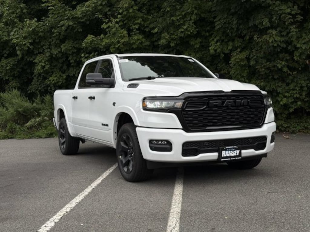 New 2027 Ram 1500 BIG HORN CREW CAB 4X4 5'7 BOX Pickup