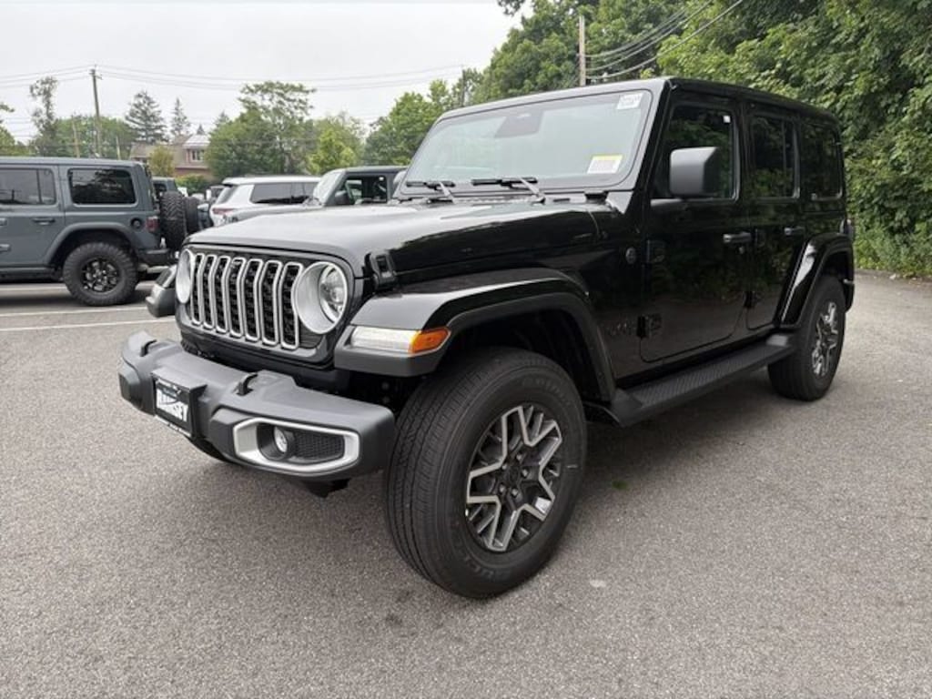 New 2026 Jeep Wrangler 4-DOOR SAHARA Sport Utility