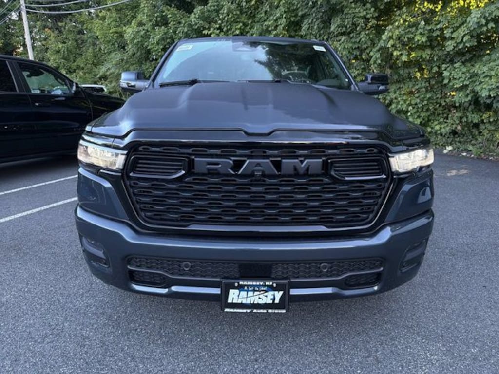 New 2027 Ram 1500 BIG HORN CREW CAB 4X4 5'7 BOX Pickup