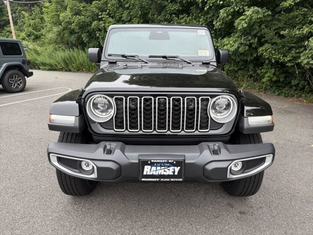 New 2026 Jeep Wrangler 4-DOOR SAHARA Sport Utility