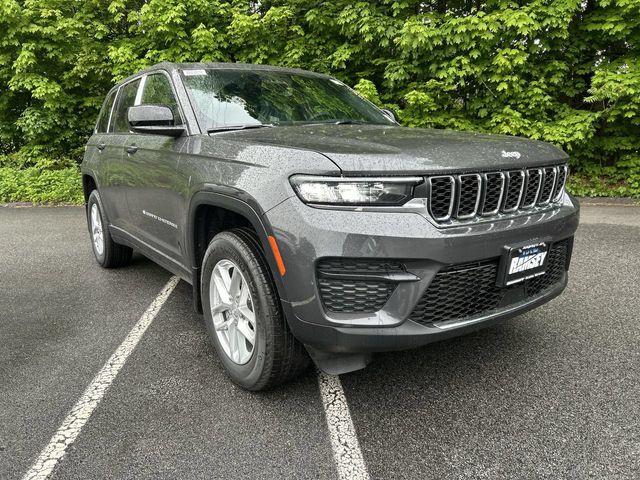 New 2026 Jeep Grand Cherokee LAREDO X 4X4 Sport Utility