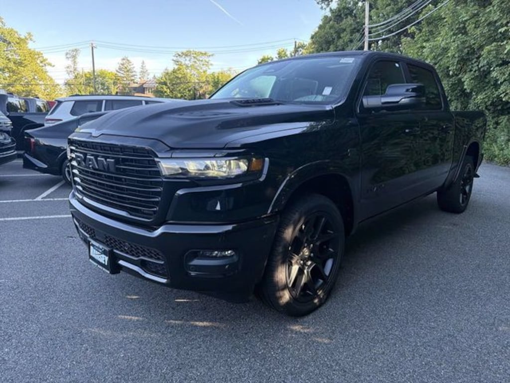 New 2027 Ram 1500 LARAMIE CREW CAB 4X4 5'7 BOX Pickup