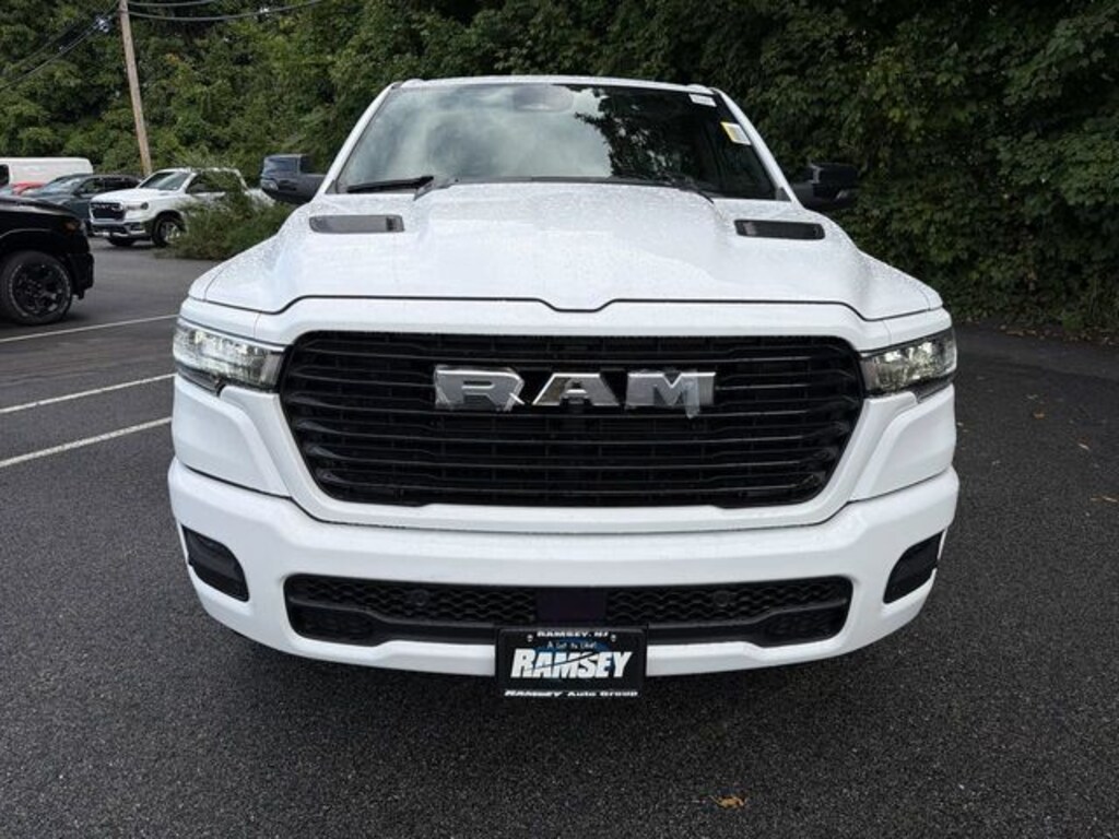 New 2026 Ram 1500 LARAMIE CREW CAB 4X4 5'7 BOX Pickup