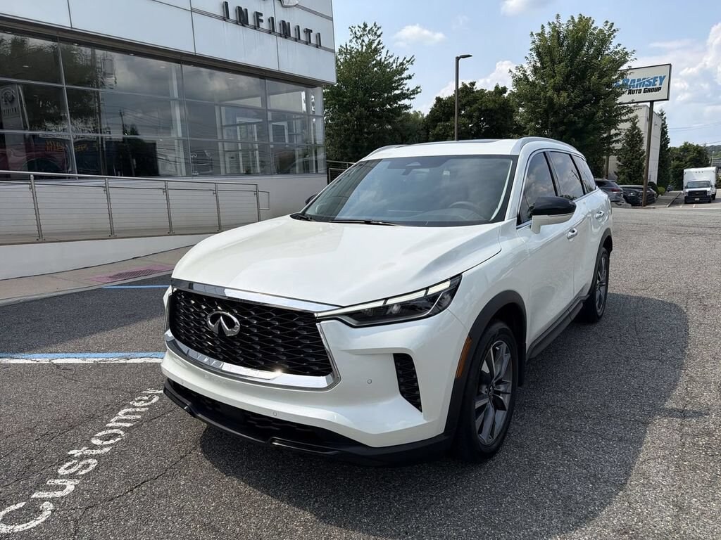 Certified 2023 INFINITI QX60 LUXE SUV