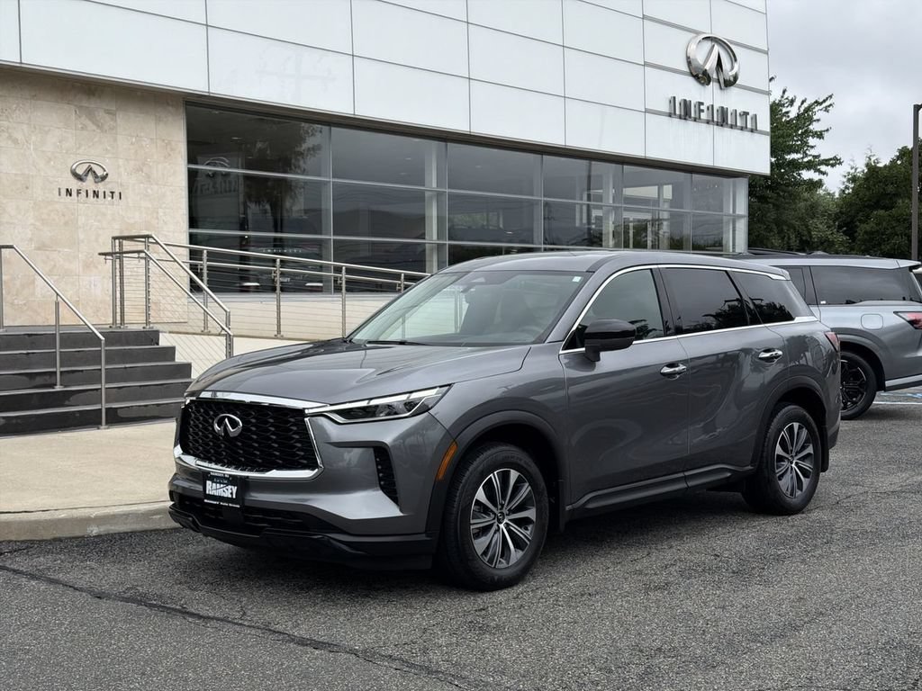 Certified 2025 INFINITI QX60 PURE SUV