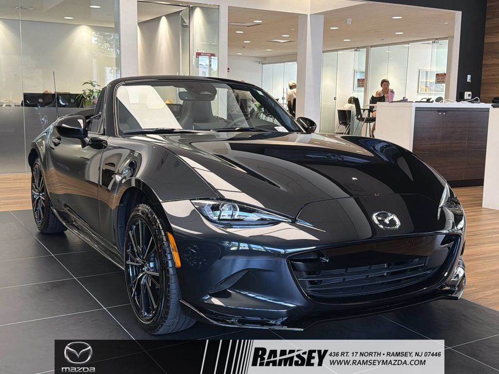 2026 Mazda MX-5 Miata Grand Touring