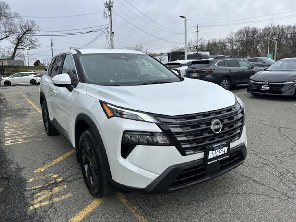 New 2026 Nissan Rogue SV SUV