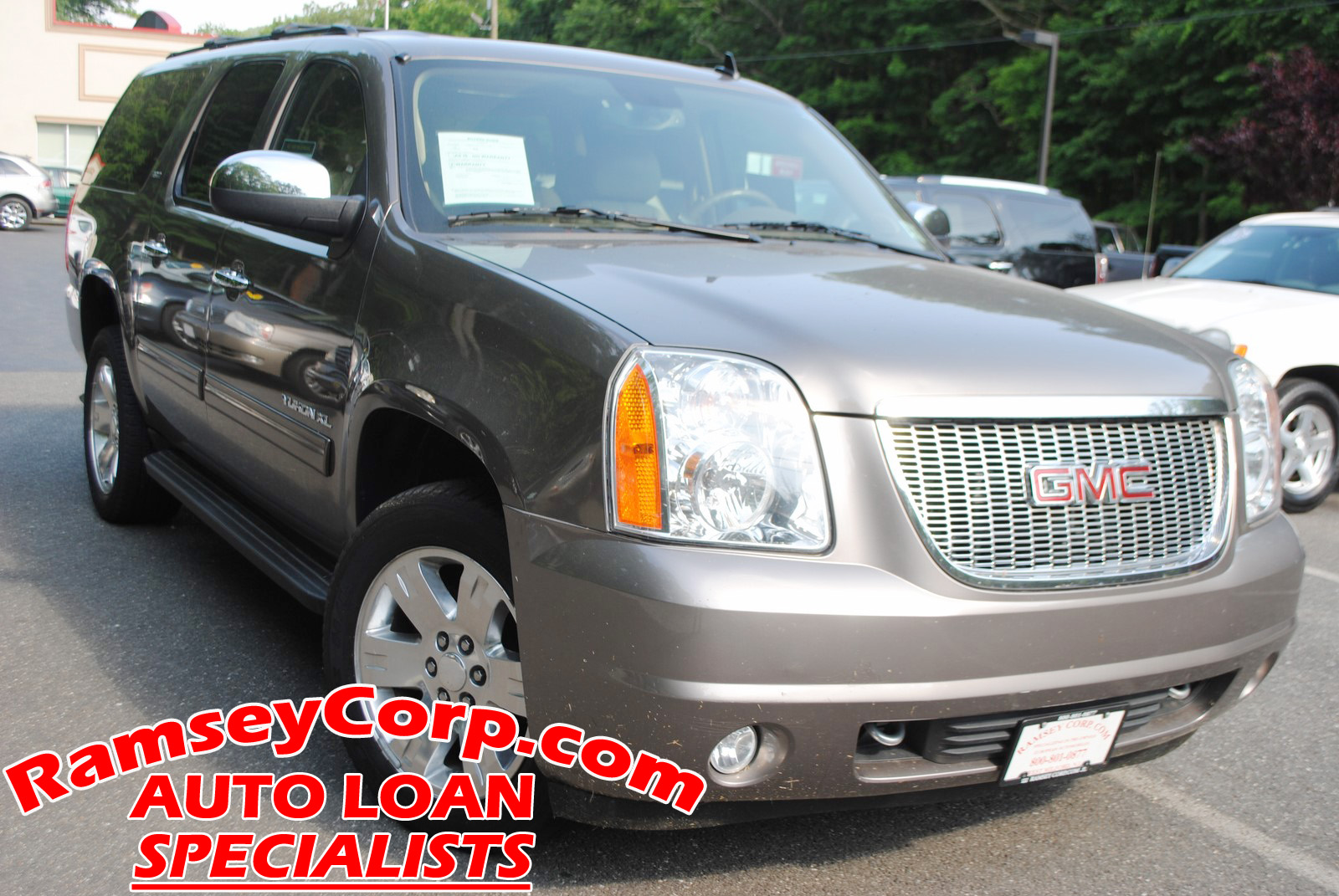 Used 2012 GMC Yukon XL 1500 SLT 4WD 5.3 SUV