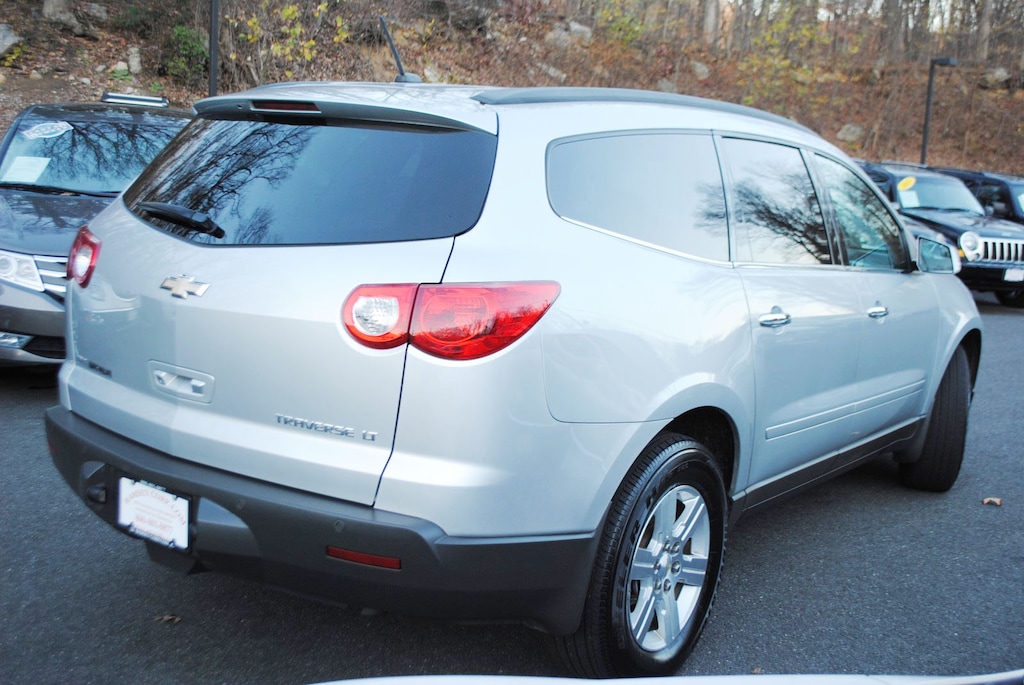 Used 2010 Chevrolet Traverse LT 3.6 SUV