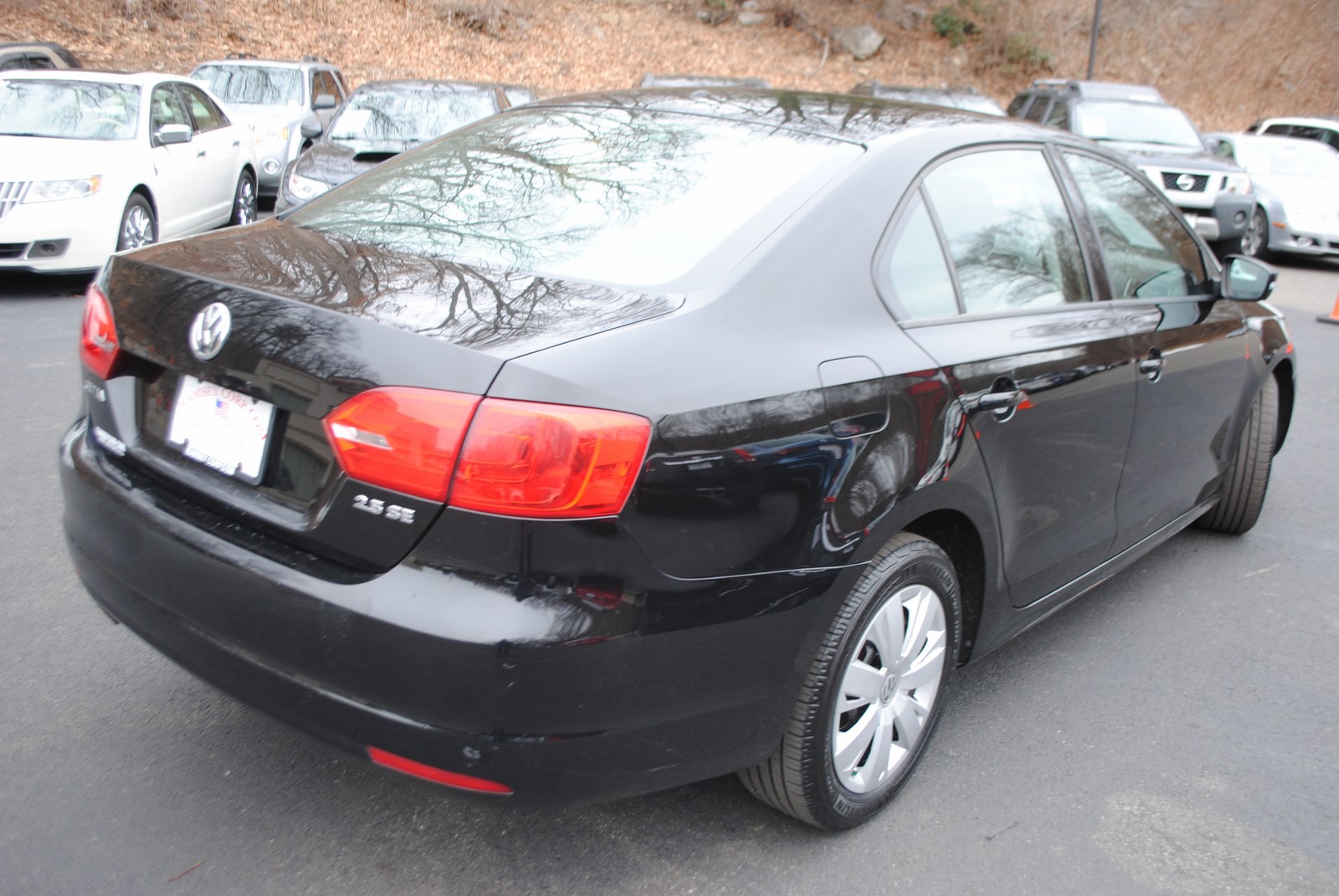 Used 2011 Volkswagen Jetta SE 2.5 Sedan