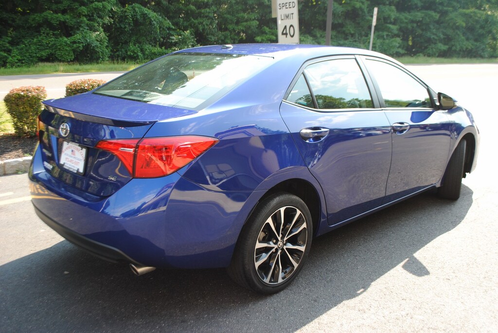 Used 2017 Toyota Corolla SE 1.8 Sedan