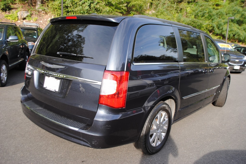 Used 2013 Chrysler Town & Country Touring 3.6 Van