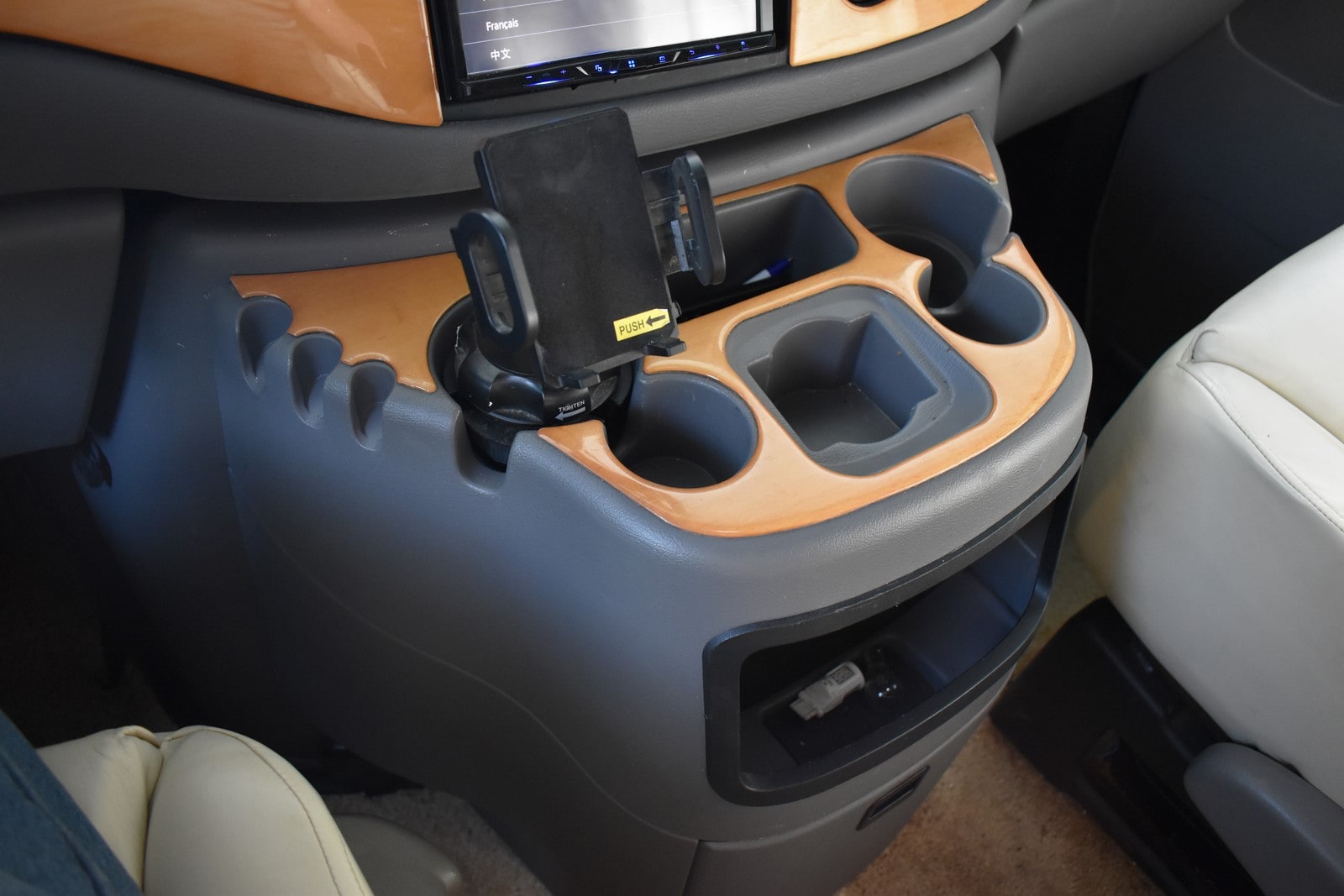 2002 Ford Econoline - Photo 56