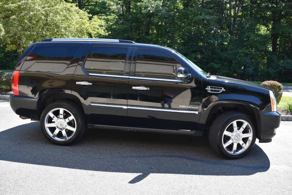 Certified 2011 CADILLAC Escalade Premium SUV