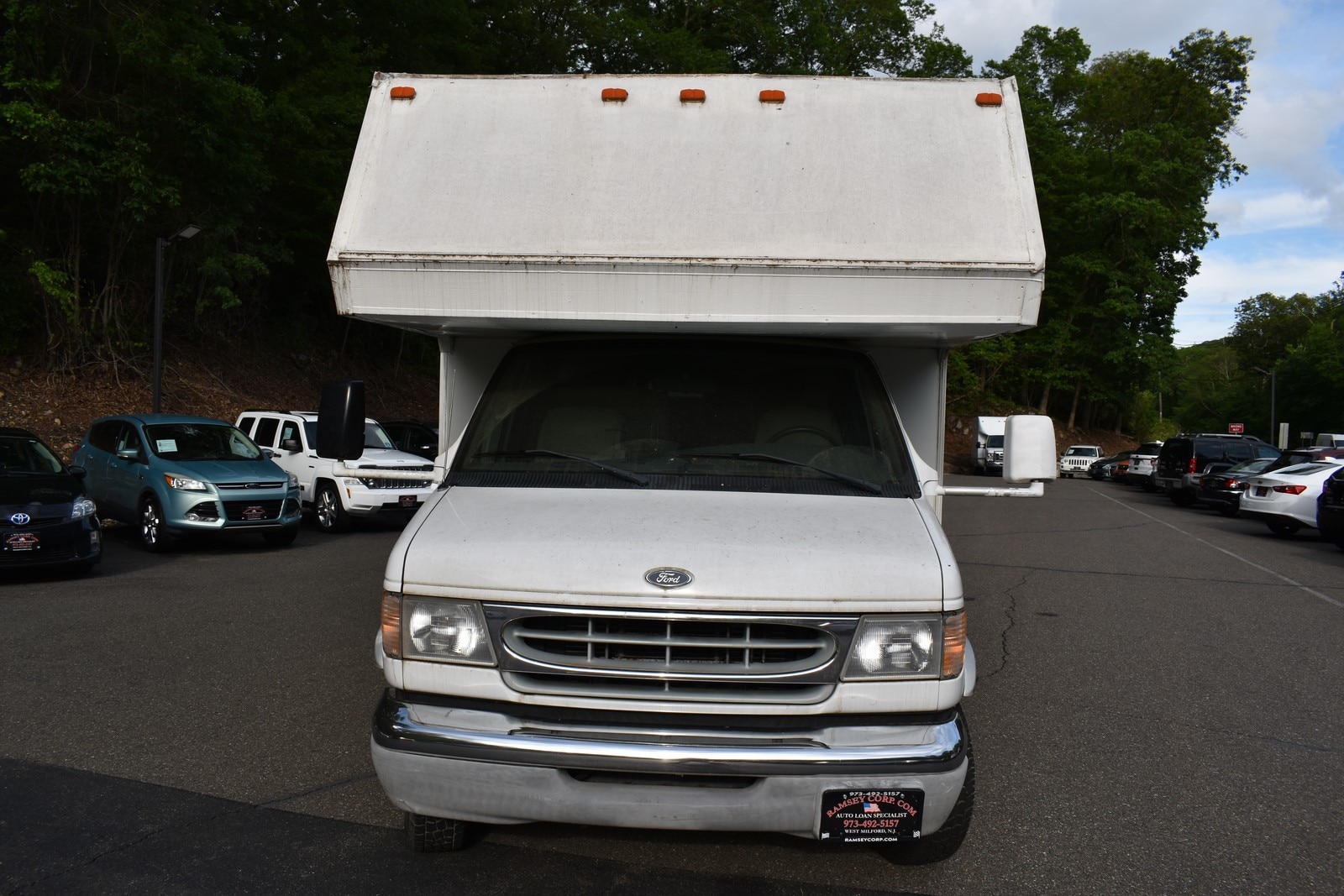 2002 Ford Econoline - Photo 9