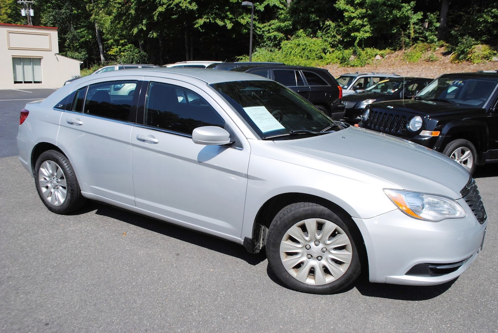 Used 2012 Chrysler 200 LX 2.4 Sedan
