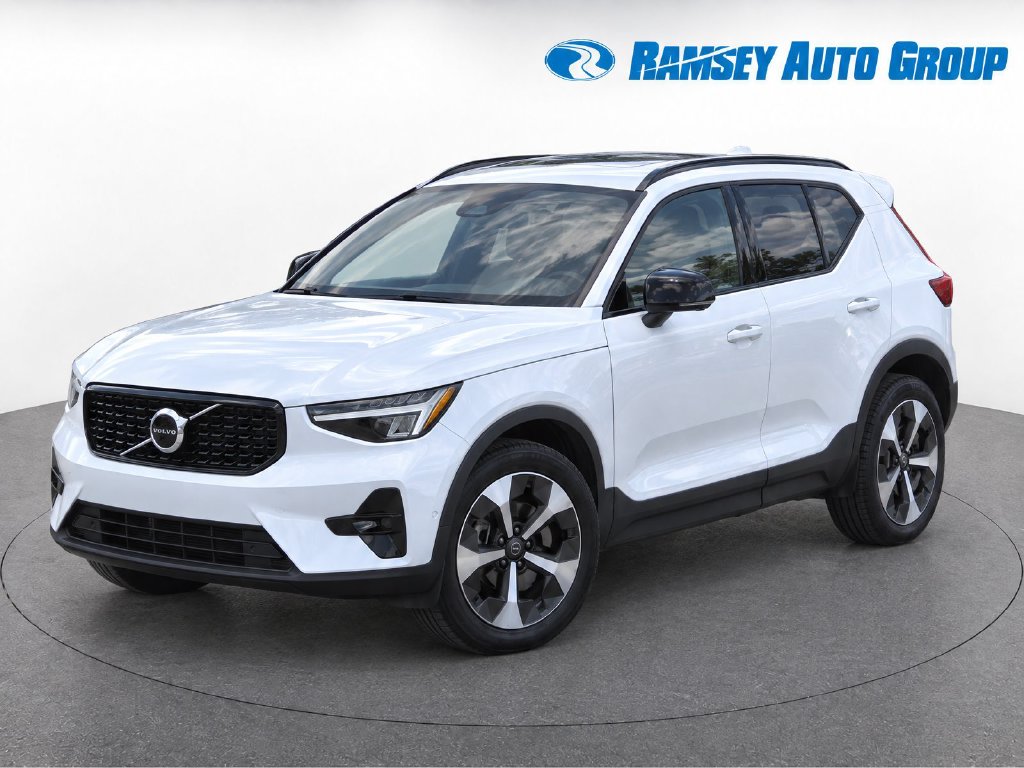 Certified 2025 Volvo XC40 B5 Plus Dark Theme SUV