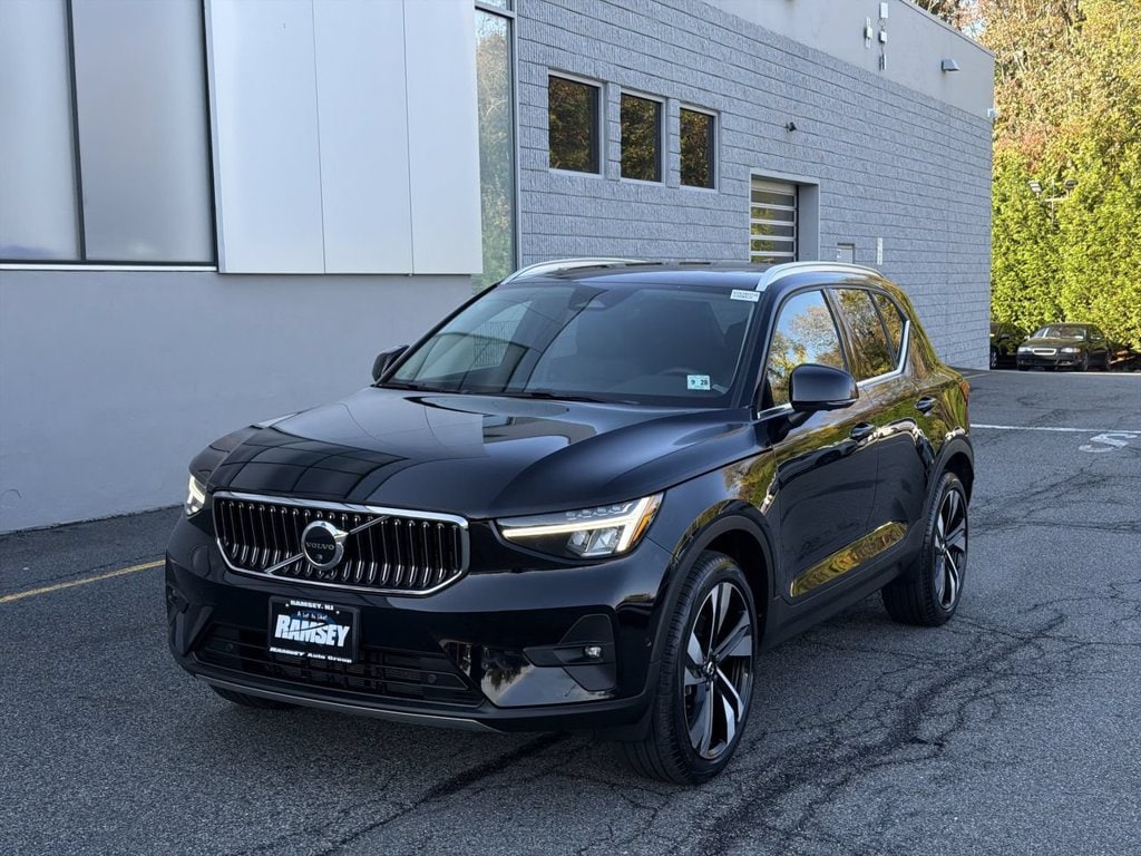 2023 Volvo XC40 Plus