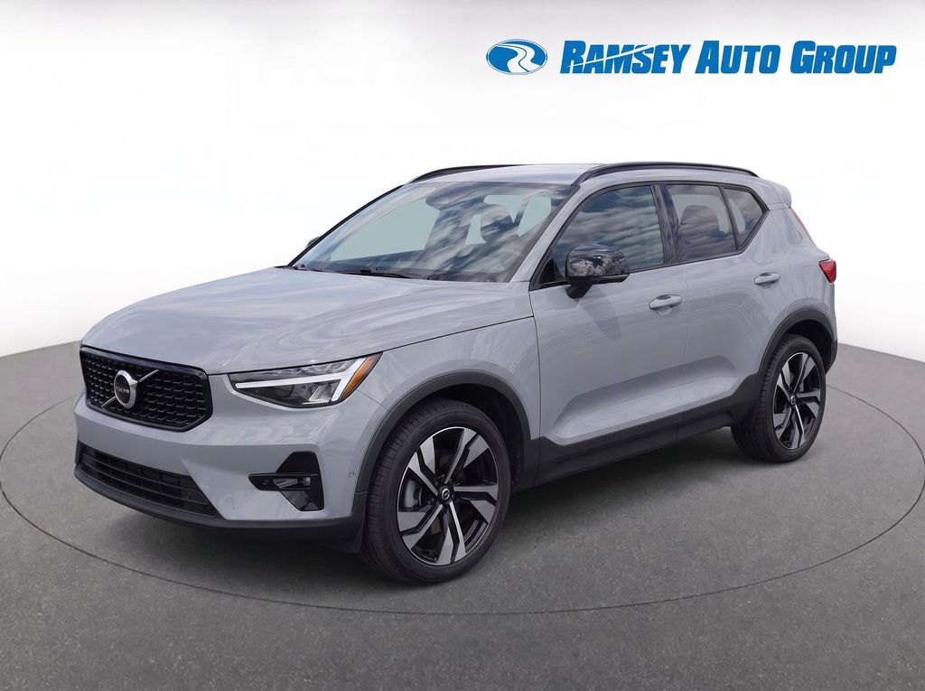 2024 Volvo XC40