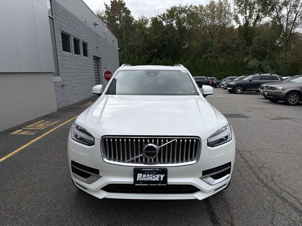 Certified 2024 Volvo XC90 plug-in hybrid T8 Plus Bright 7-Seater SUV