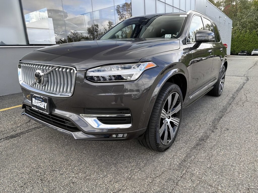 Certified 2025 Volvo XC90 B6 Plus 6-Seater SUV