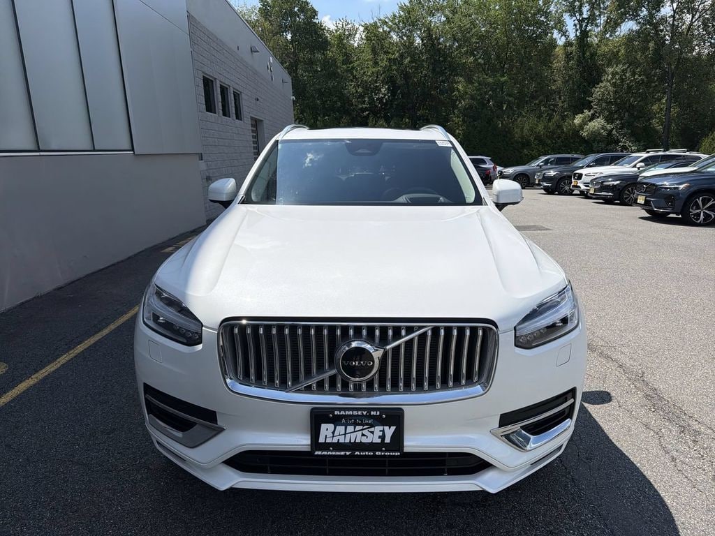 Certified 2025 Volvo XC90 plug-in hybrid T8 Ultra 7-Seater SUV
