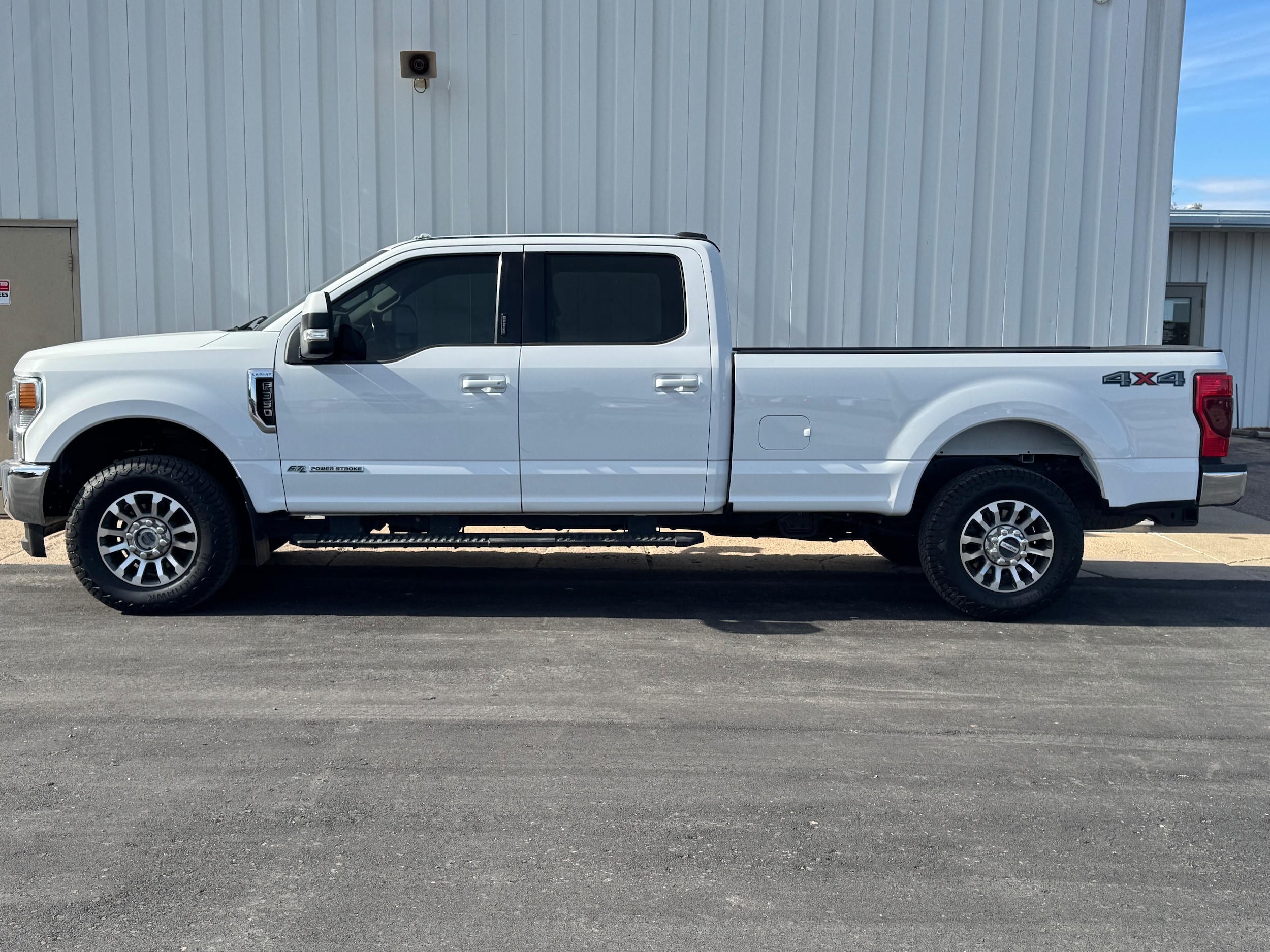 2021 Ford F-350 Super Duty Lariat - Photo 2