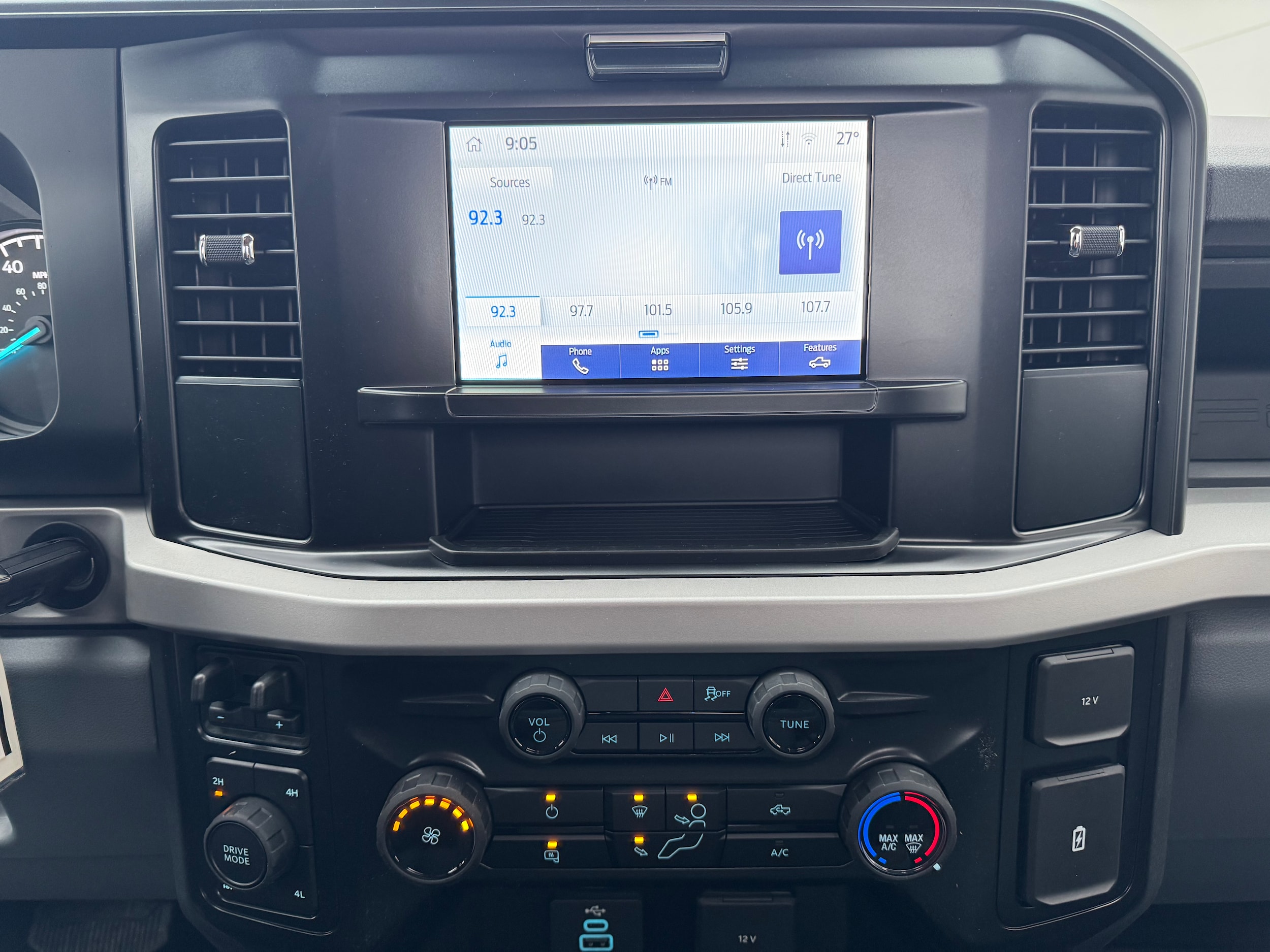2026 Ford F-350 Super Duty XL - Photo 6