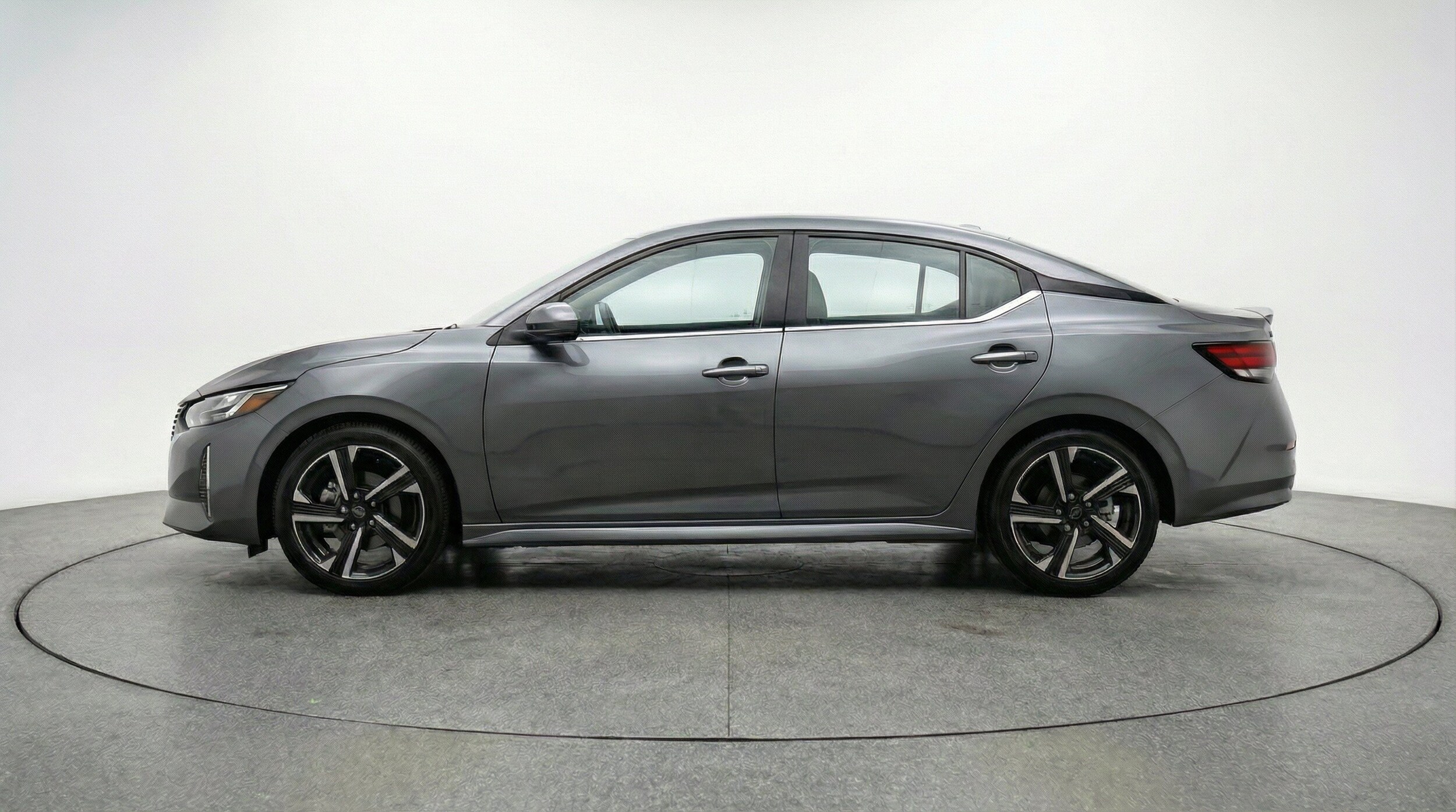 Thumbnail: 2025 Nissan Sentra - 5