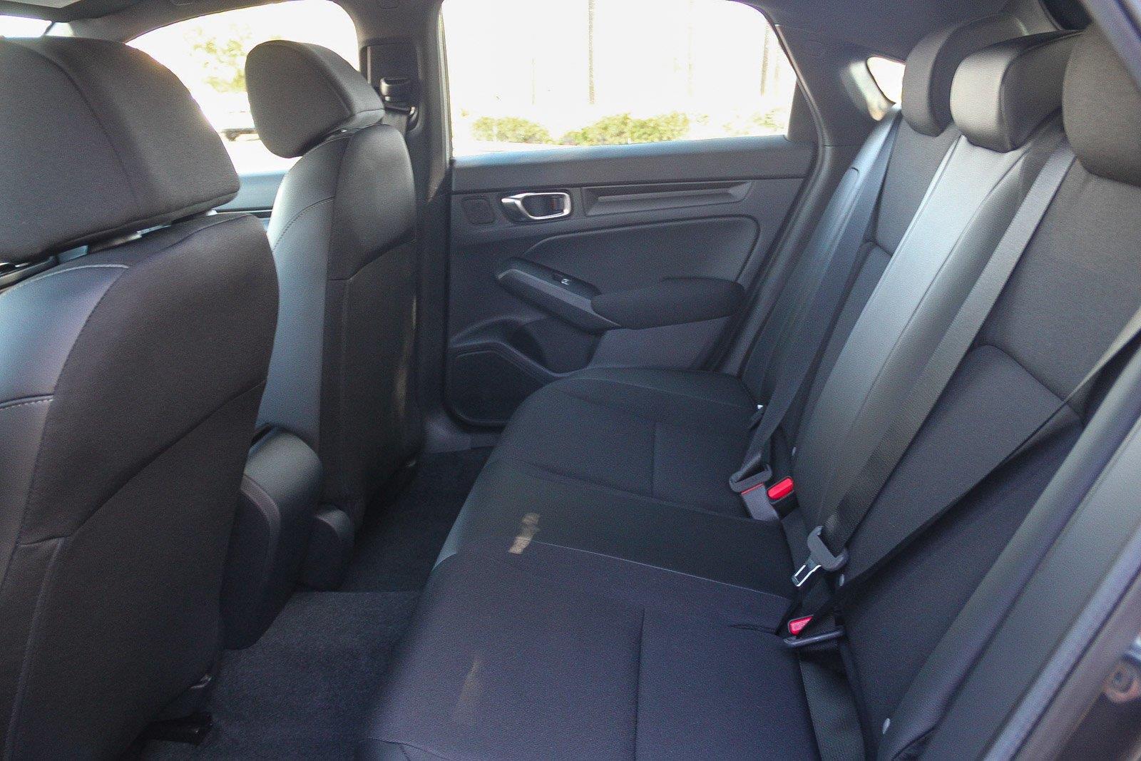 2026 Honda Civic Hatchback Sport - Photo 19
