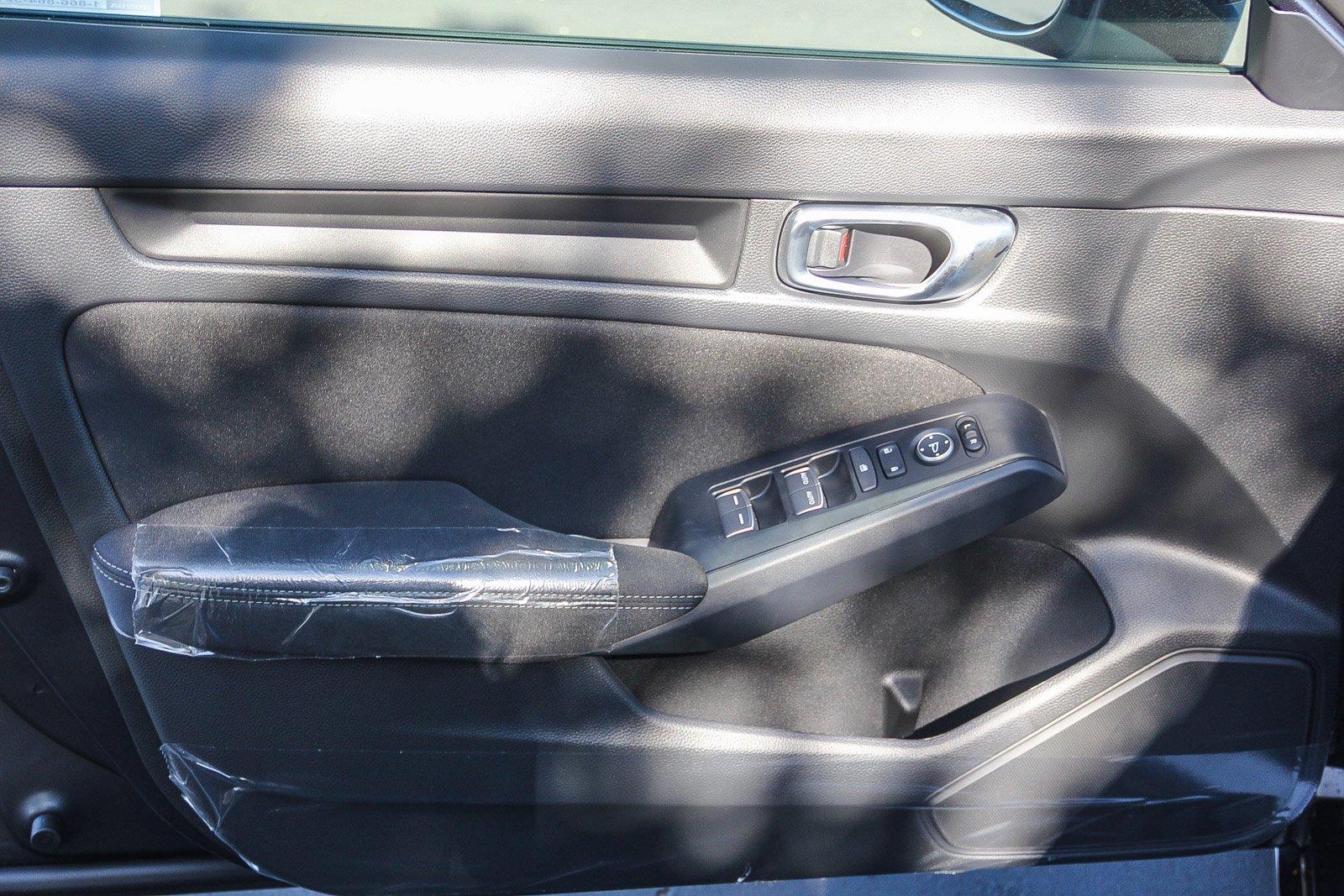 2026 Honda Civic Hatchback Sport - Photo 20