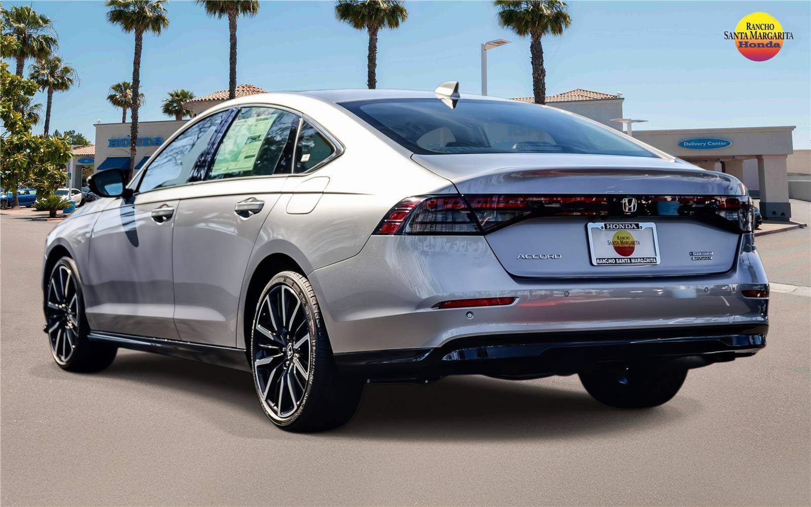 2026 Honda Accord Hybrid Touring - Photo 4