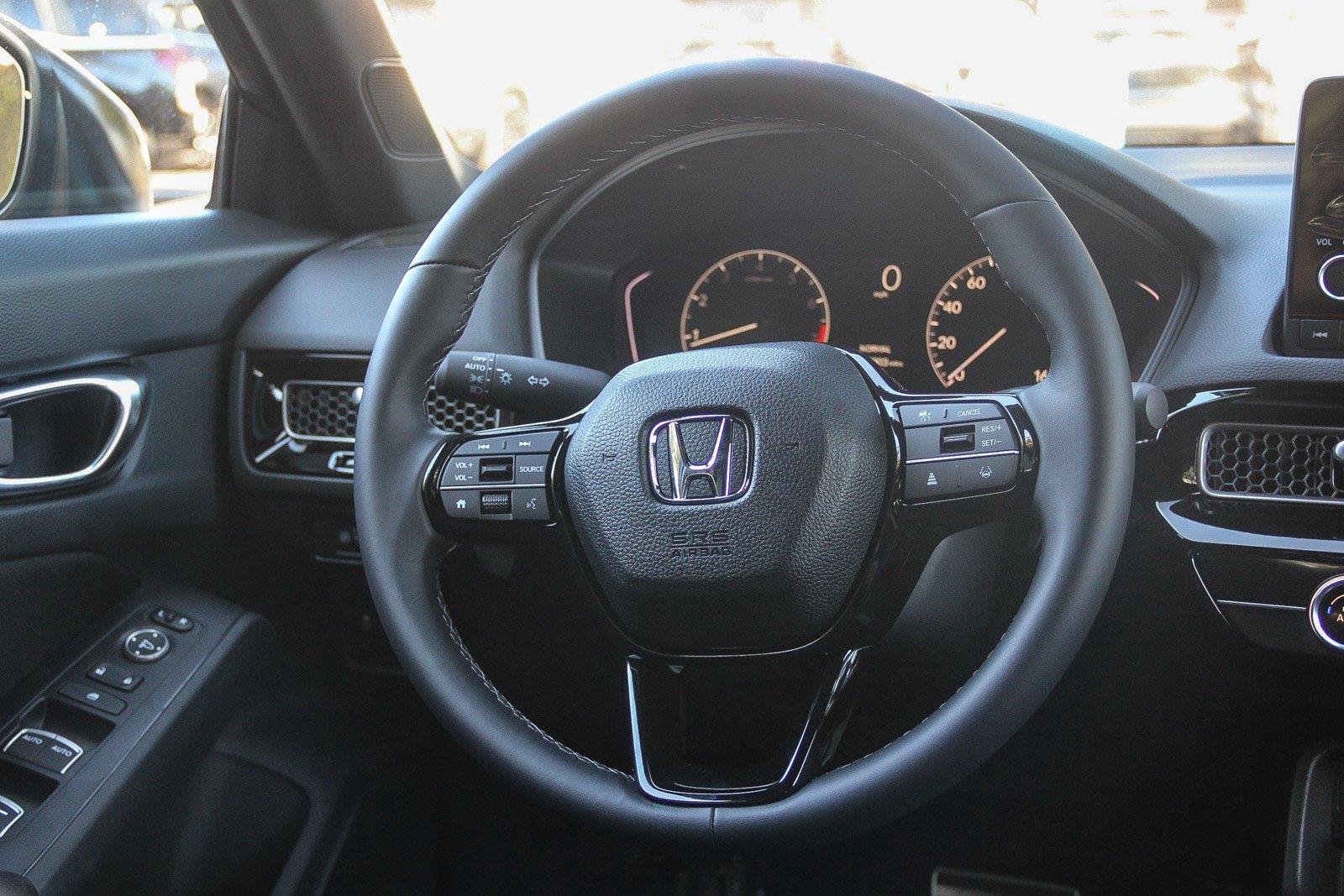 2026 Honda Civic Hatchback Sport - Photo 17