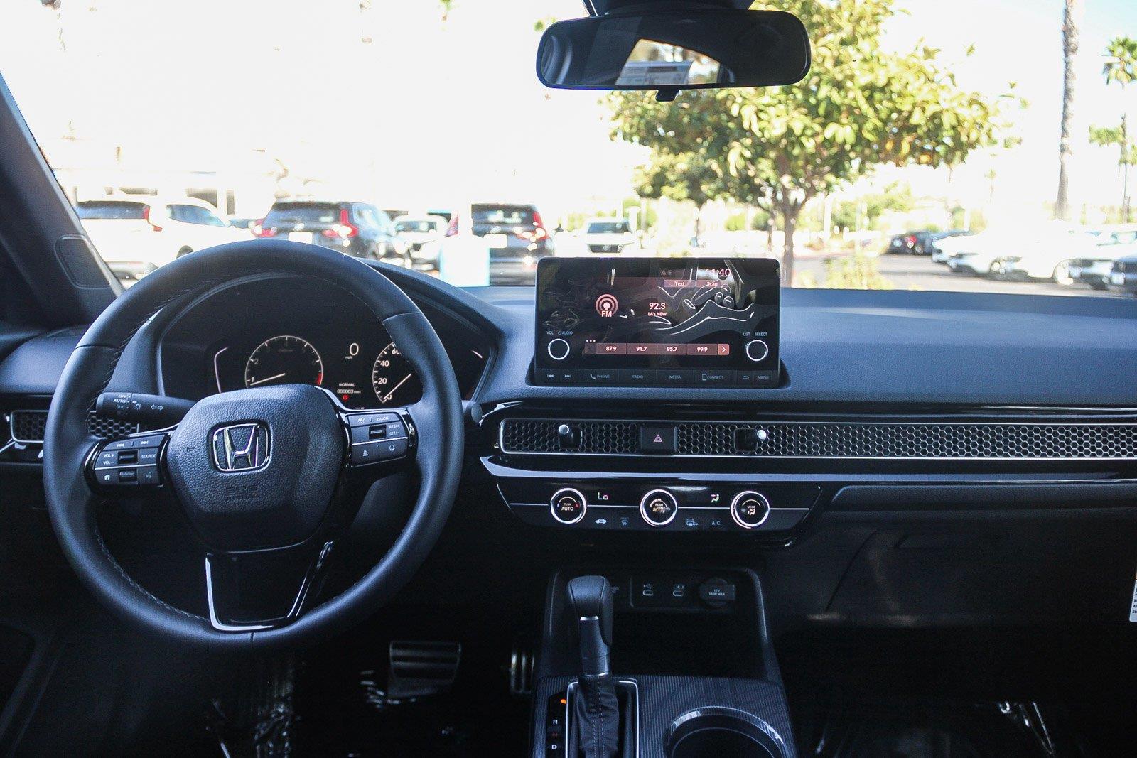 2026 Honda Civic Hatchback Sport - Photo 14