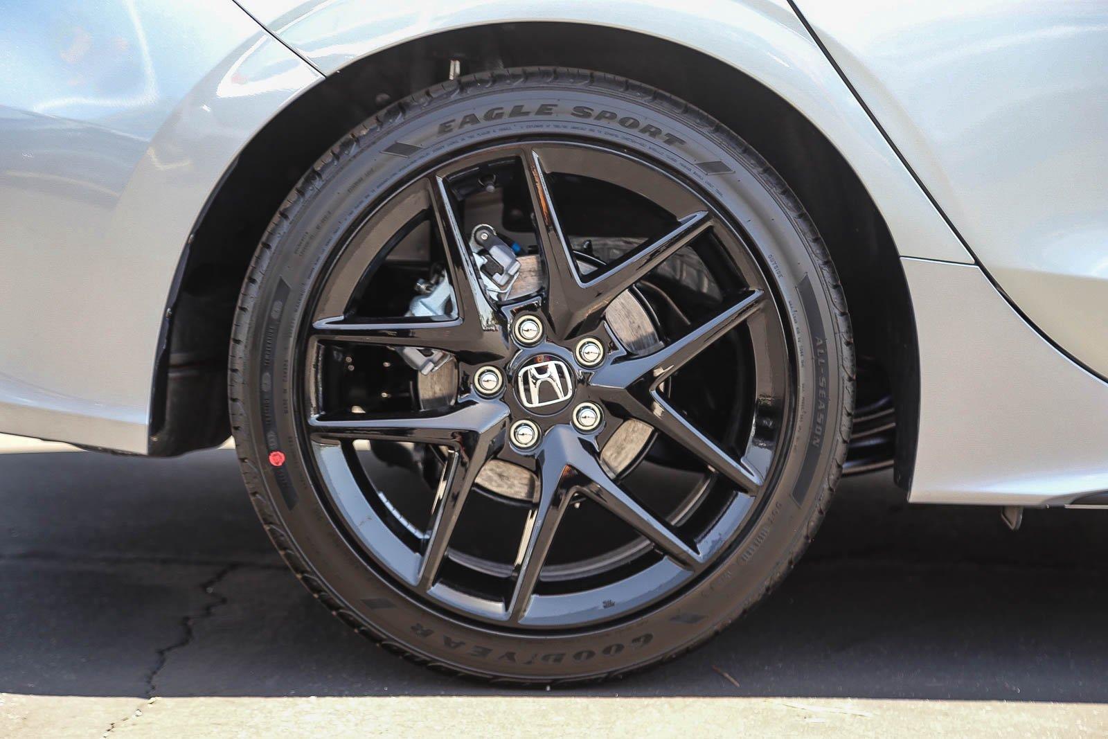 2026 Honda Civic Hatchback Sport - Photo 9