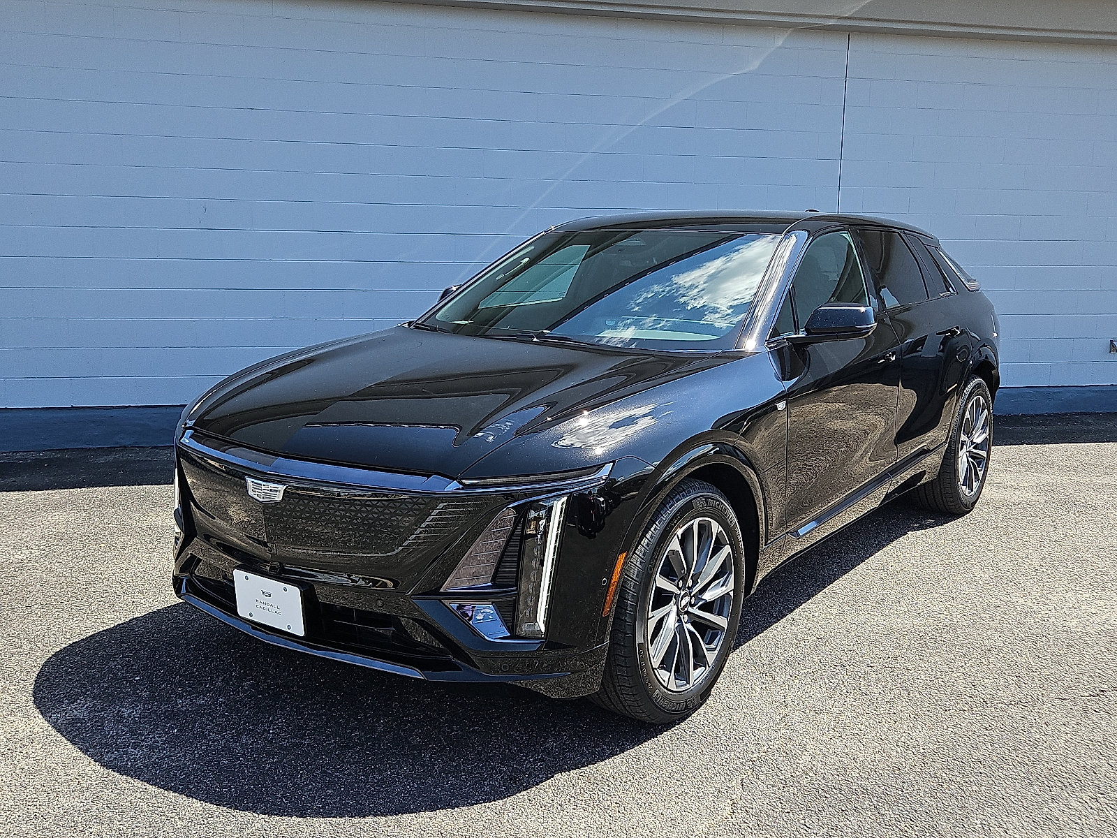 2025 Cadillac LYRIQ Sport 1