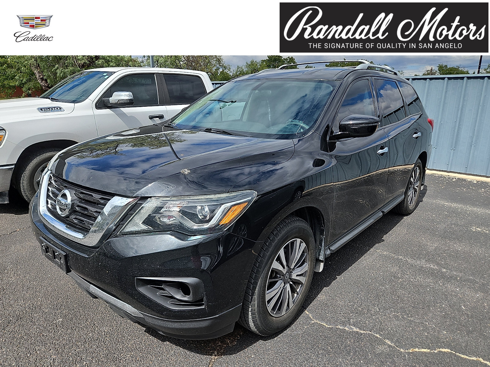 2019 Nissan Pathfinder S
