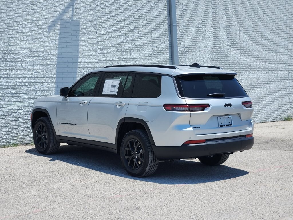 New 2026 Jeep Grand Cherokee L LAREDO ALTITUDE 4X4 Sport Utility