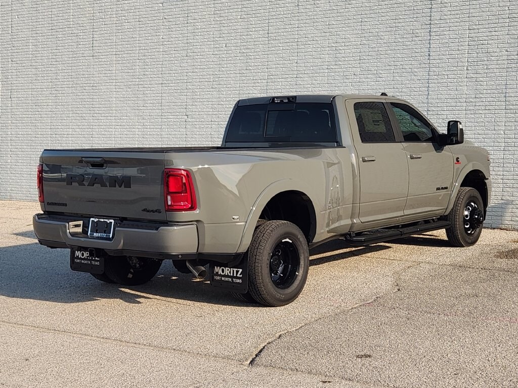 New 2027 Ram 3500 LARAMIE CREW CAB 4X4 8' BOX Pickup