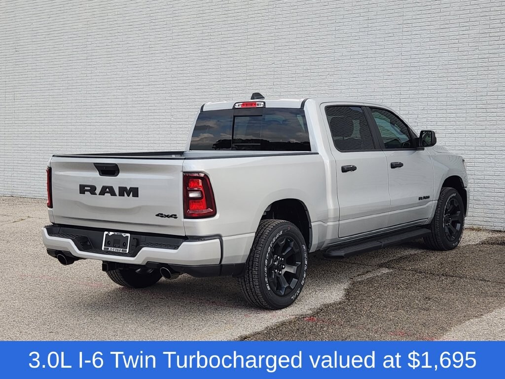 New 2026 Ram 1500 EXPRESS CREW CAB 4X4 5'7 BOX Pickup