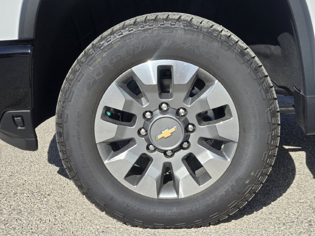 2026 Chevrolet Silverado 2500 HD Custom - Photo 10