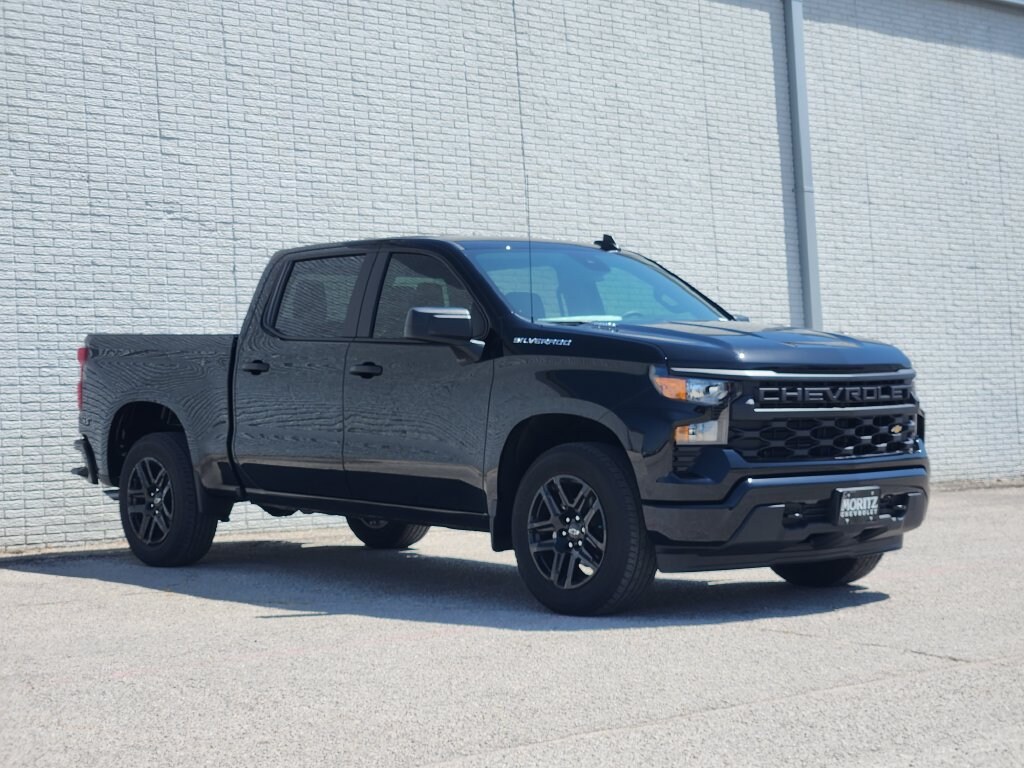 New 2026 Chevrolet Silverado 1500 Custom Truck