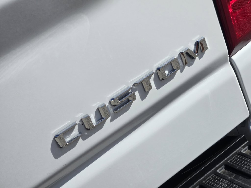 2026 Chevrolet Silverado 2500 HD Custom - Photo 8