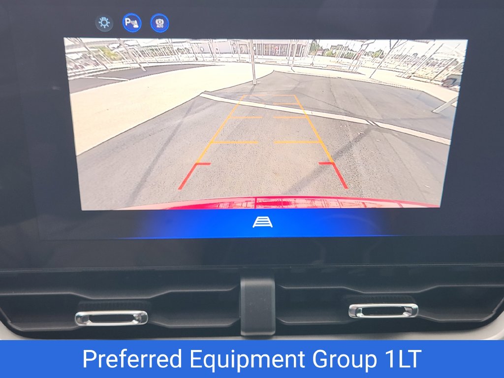2027 Chevrolet Equinox LT - Photo 14