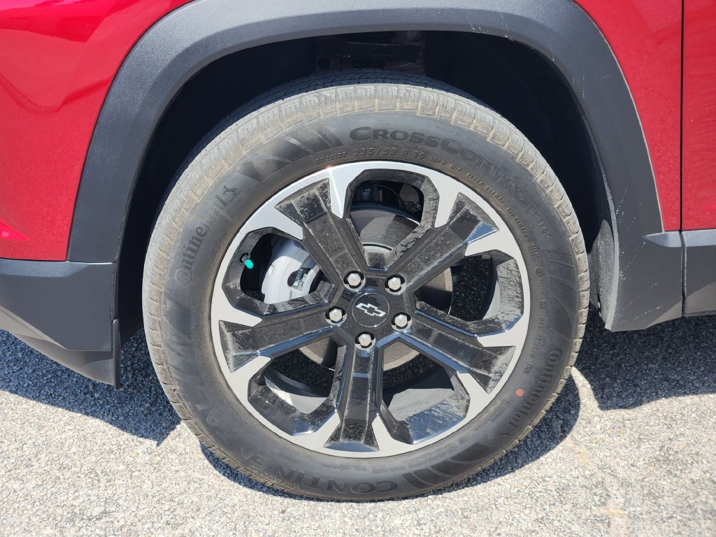 2027 Chevrolet Equinox LT - Photo 9