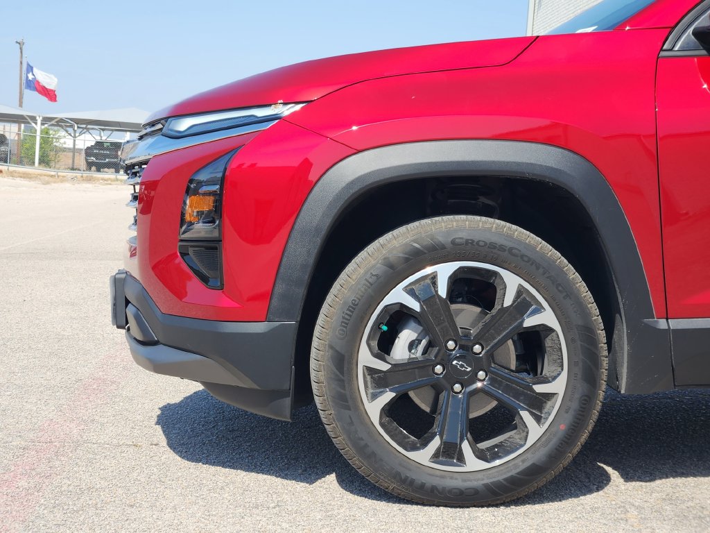 2027 Chevrolet Equinox LT - Photo 6
