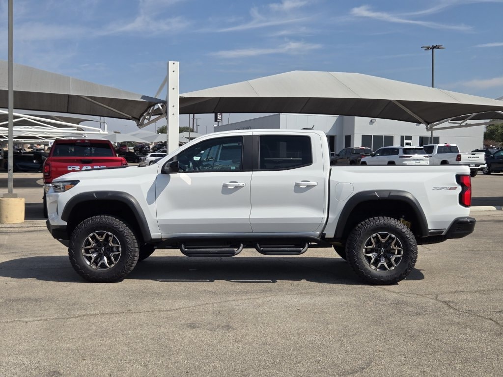 Used 2025 Chevrolet Colorado ZR2 Truck
