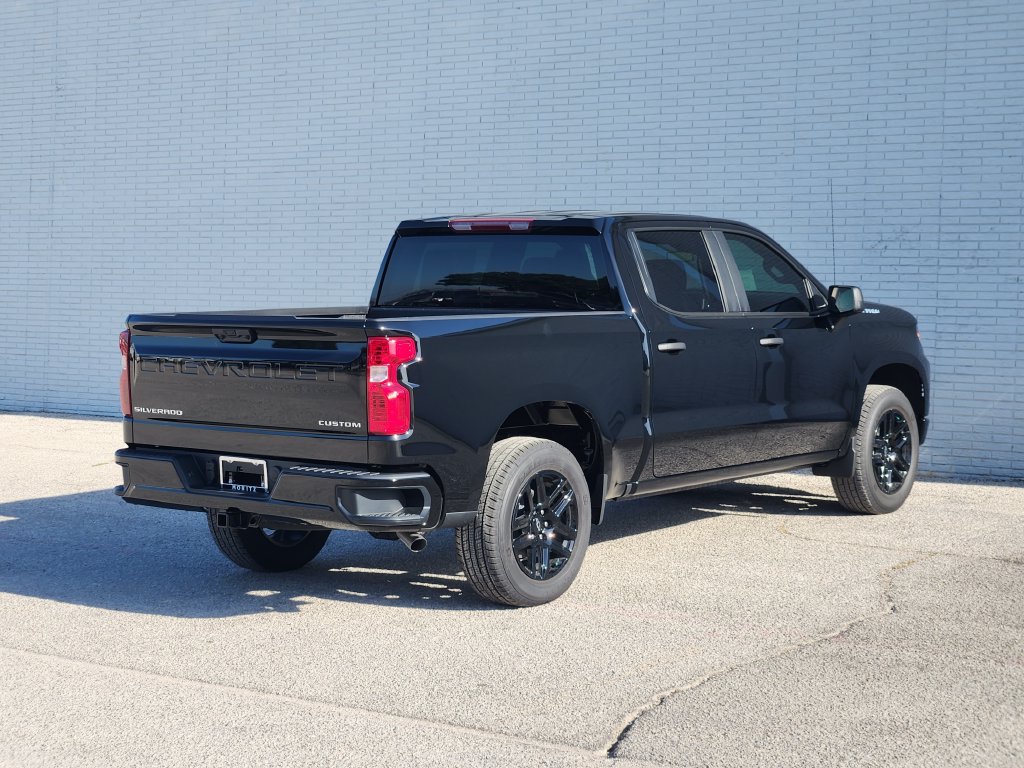 New 2026 Chevrolet Silverado 1500 Custom Truck
